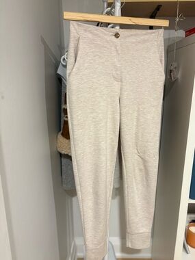 Sisley, Made in Italy Light Beige Soft Ankle Pant